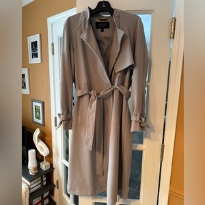 NWOT Rachael Roy Women’s Polyester Grey Trench Coat.  Size Medium.